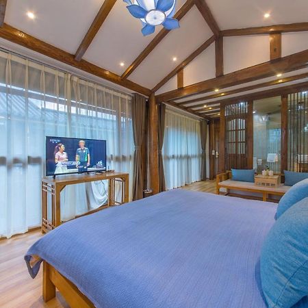 桐墅客栈 Lijiang Village House Екстер'єр фото