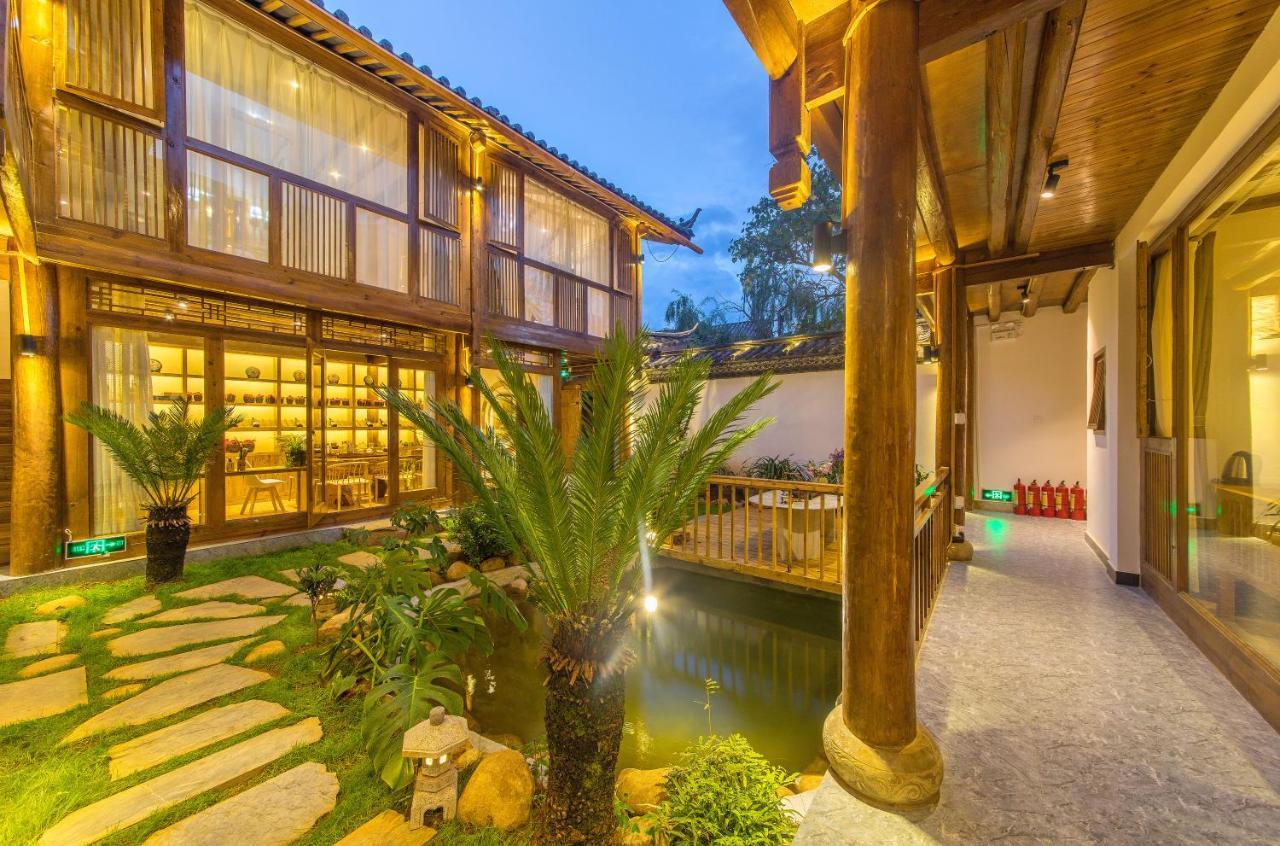 桐墅客栈 Lijiang Village House Екстер'єр фото